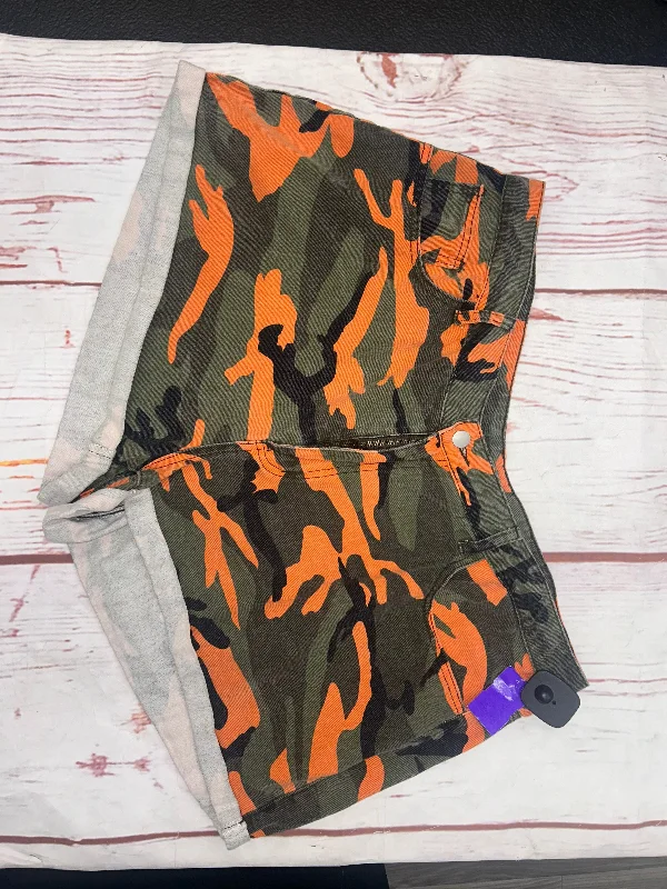 Shorts By Shein In Camoflauge, Size: 3x