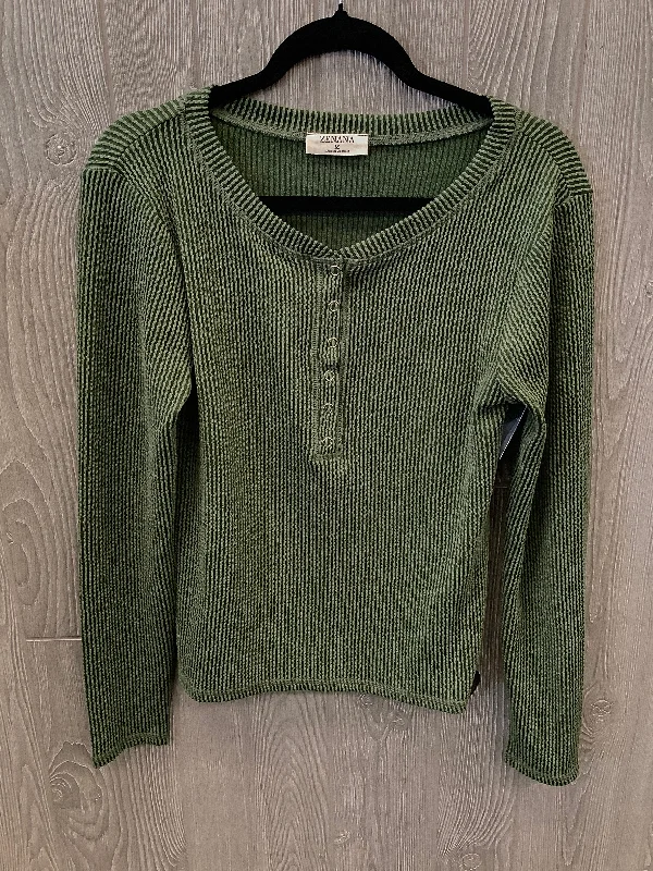 Top Long Sleeve By Zenana Outfitters In Green, Size: M