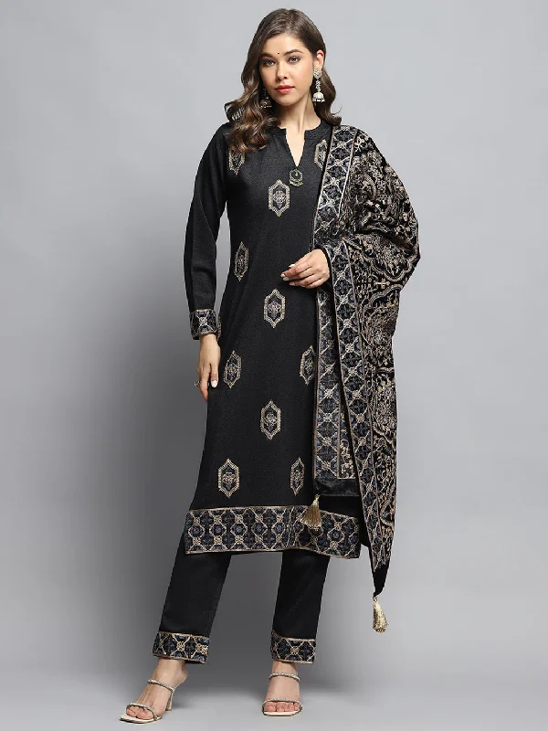 Chic Style Women Black Self Design Round Neck Full Sleeve Kurti Set & Stole