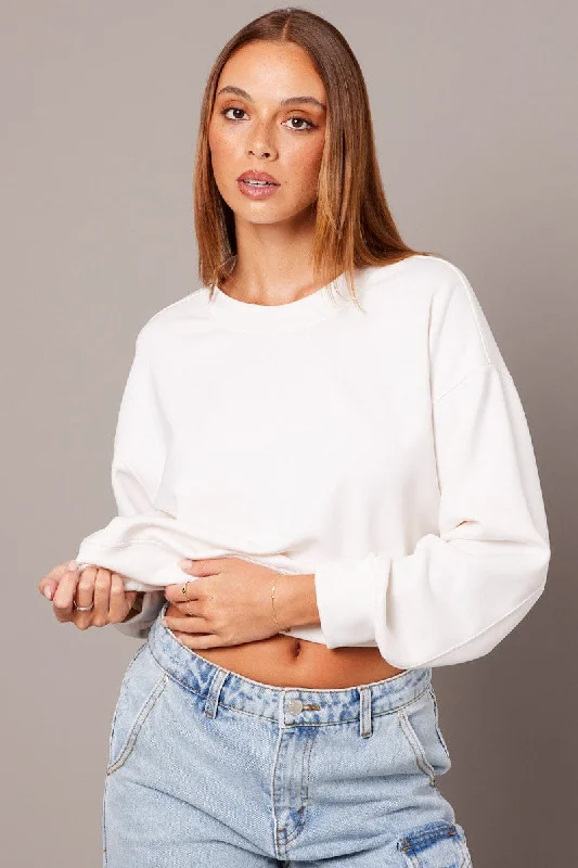 Chic Urban Fashion Look White Crop Sweater Long Sleeve Oversized