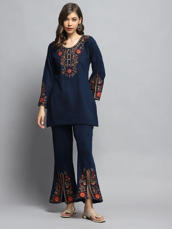 Wardrobe Essentials Women Blue Self Design Round Neck Full Sleeve Kurti Set